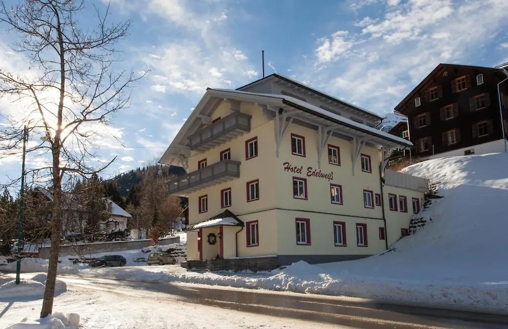 Pension Edelweiss - Bergdorf Gargellen 1423m - Park, Sleep&Hike-1